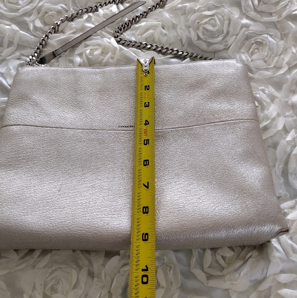 Coach shoulder bag. - Picture 2 of 14